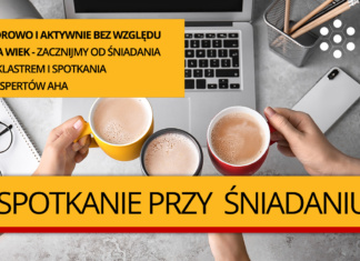 Śniadanie z prawdziwą kanapką i kawą i możliwością rozmawiania bez potrzeby włączenia mikrofonu.