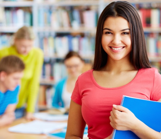 Raport specjalny „Uniwersytety 4.0: Nowe potęgi dla regionalnych innowacji i globalnego wpływu?