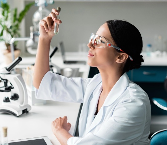 Trafna diagnoza na podstawie jelit? Naukowcy z UJ i Sano odkrywają zaskakujące możliwości mikrobiomu