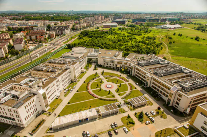 Kampus_UJ_KNB_fot.Swifteye